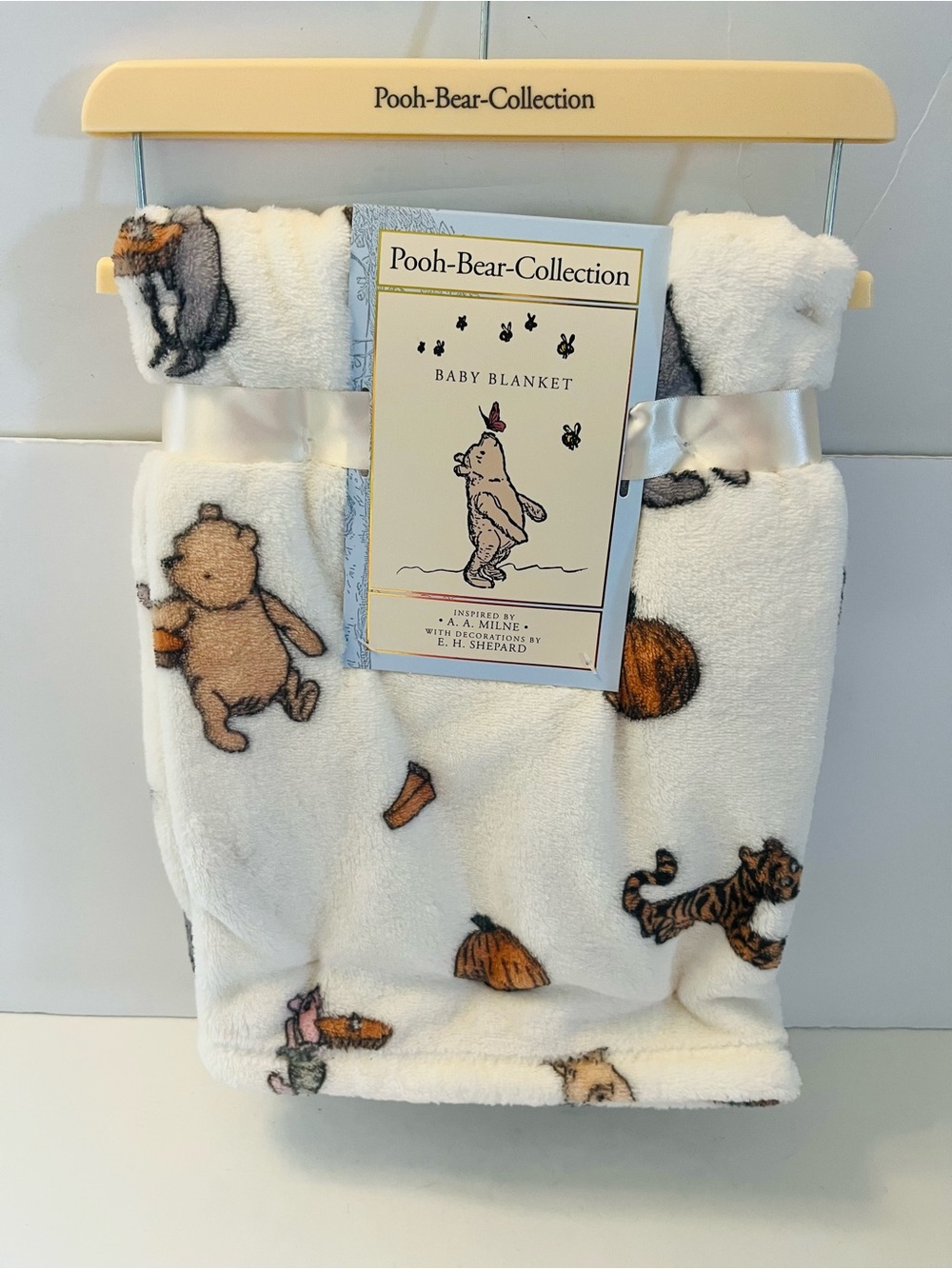 Winnie the Pooh Bear Collection Baby Blanket Piglet Fall Pumpkin Pie Tigger